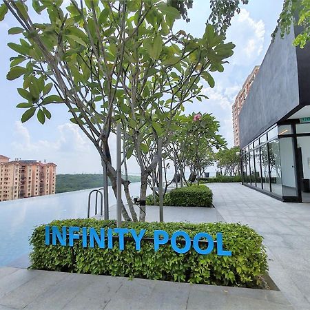 Jelutong Cozy Minimalist Suite At Urban Suites Georgetown By Superstay מראה חיצוני תמונה